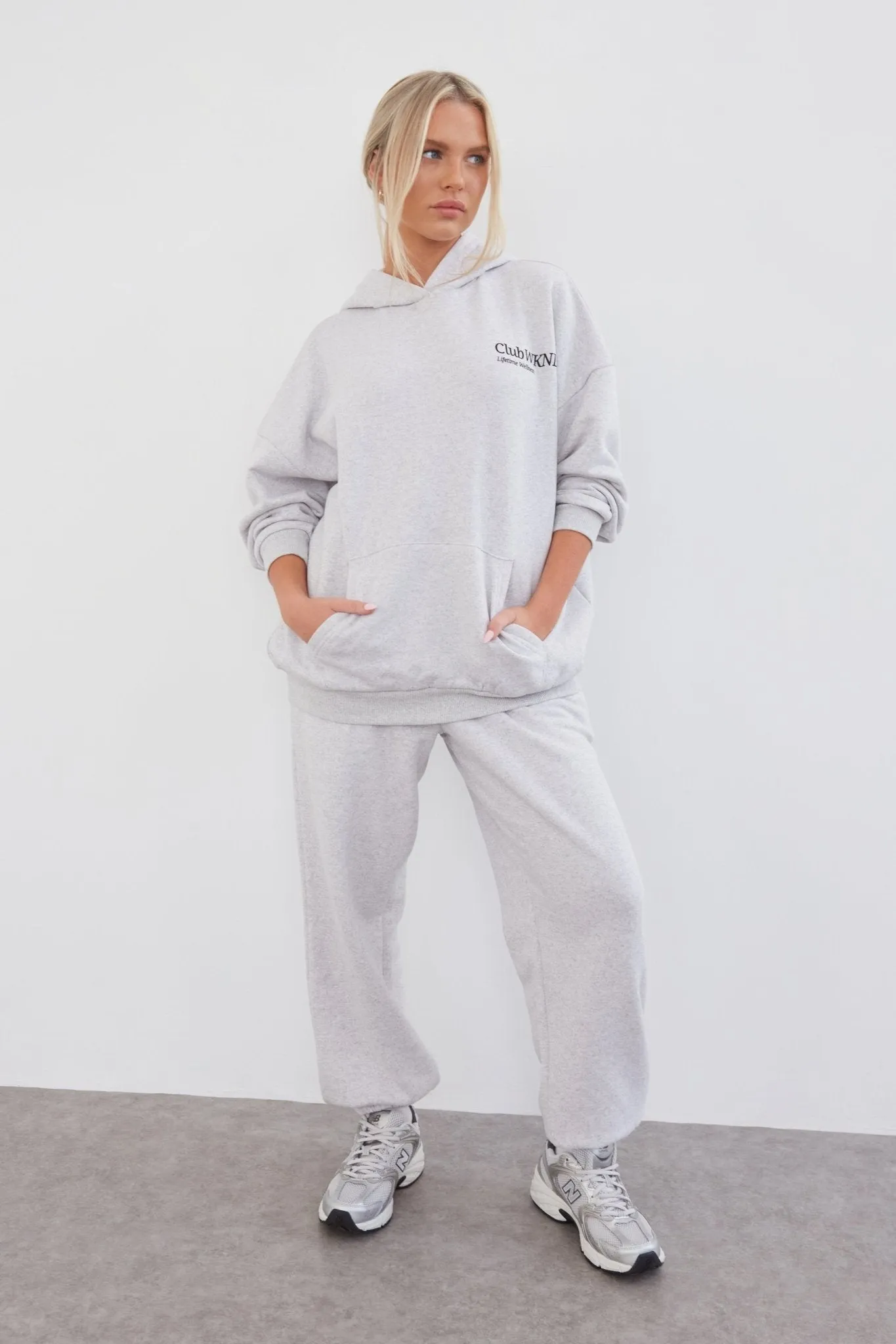 BASICS OVERSIZED JOGGER