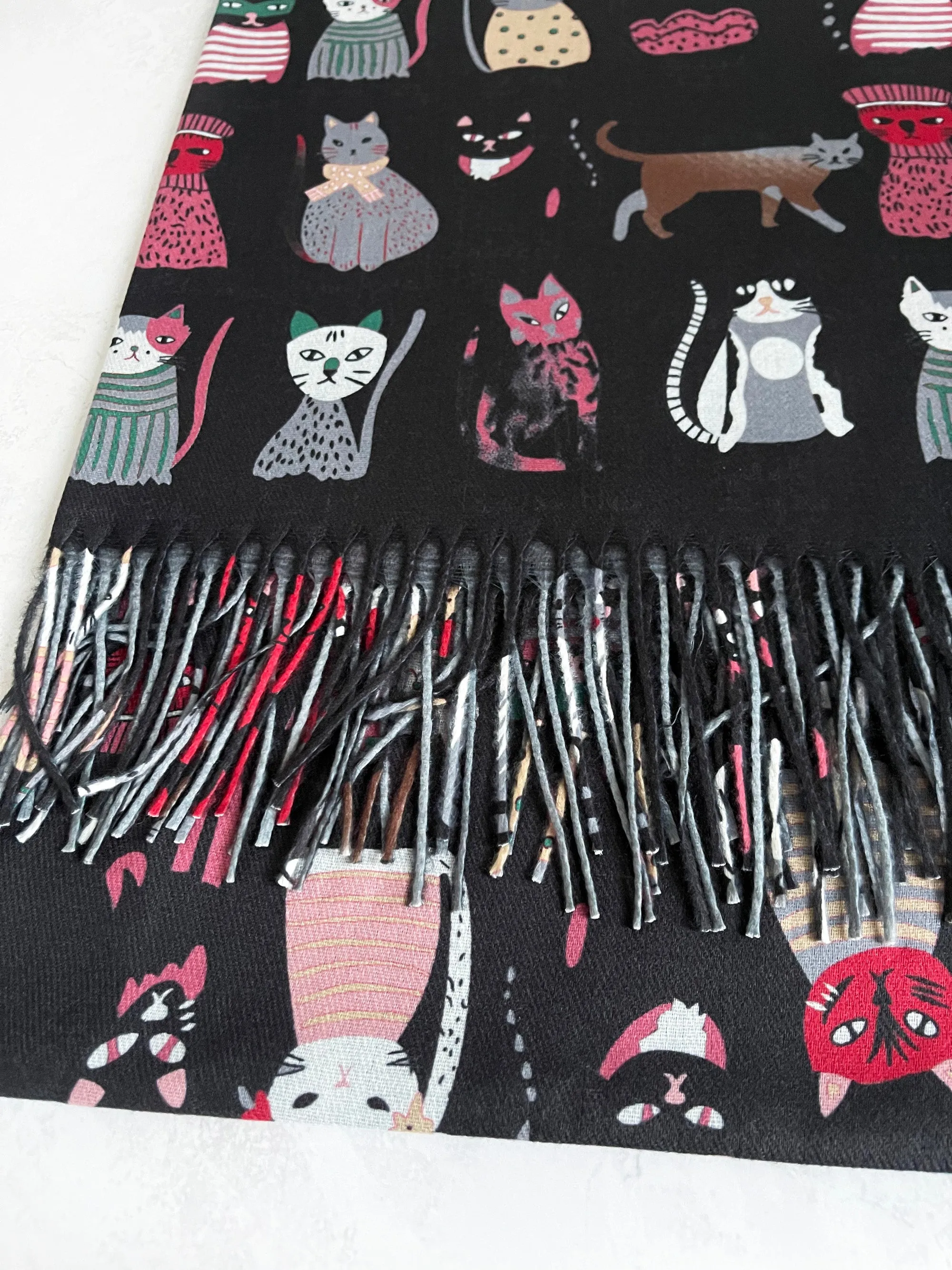 BLACK CAT PRINT LONG LIGHTWEIGHT SCARF