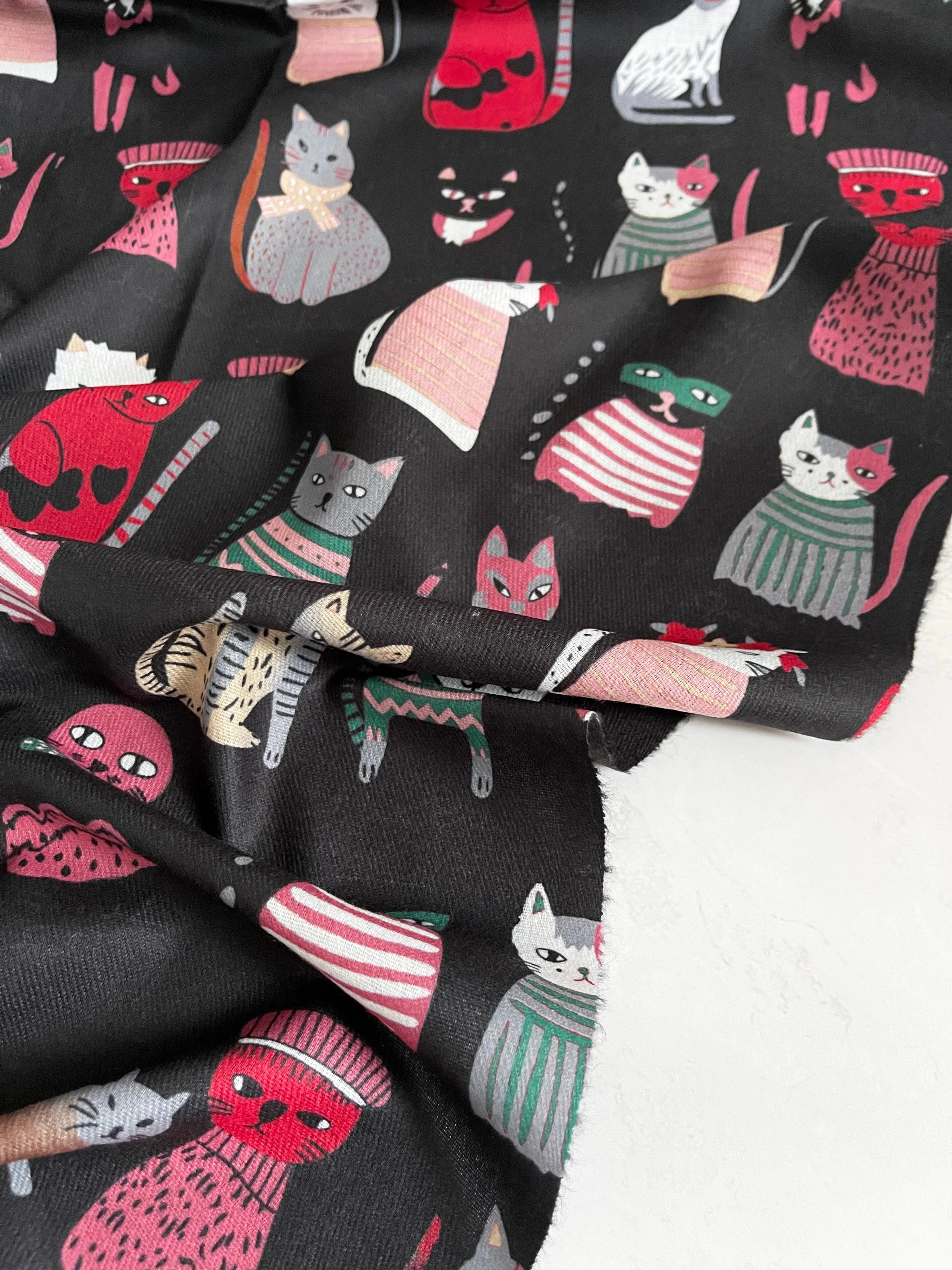 BLACK CAT PRINT LONG LIGHTWEIGHT SCARF