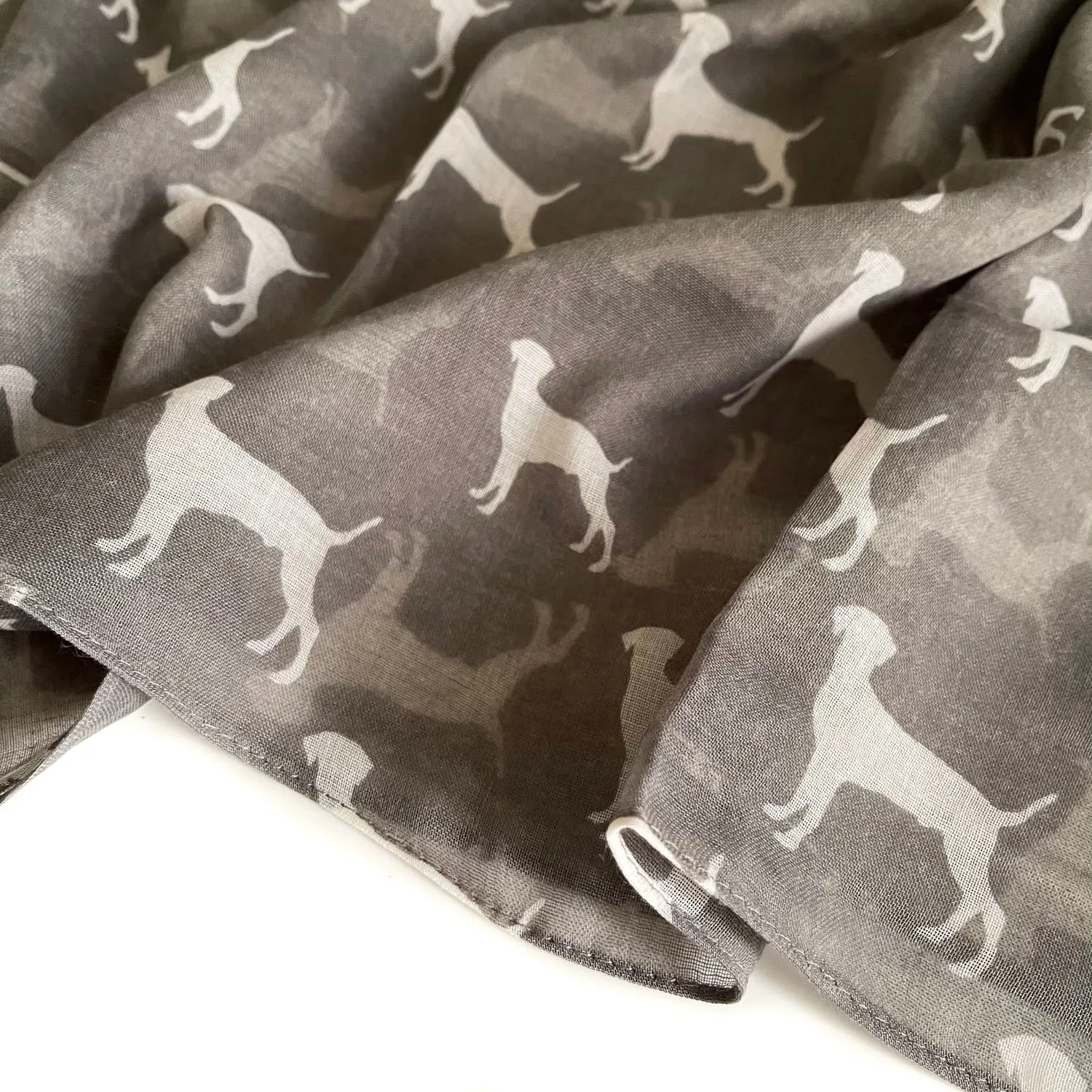 LIGHTWEIGHT GREY DOG PRINT SHEER NECK SCARF